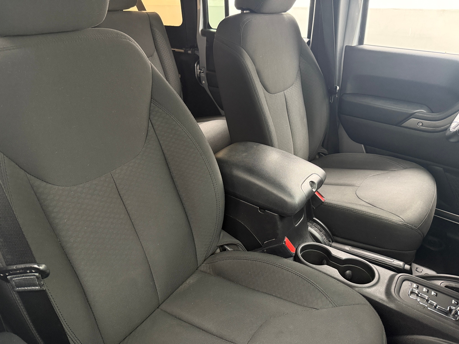 Thumbnail: 2015 Jeep Wrangler - 2
