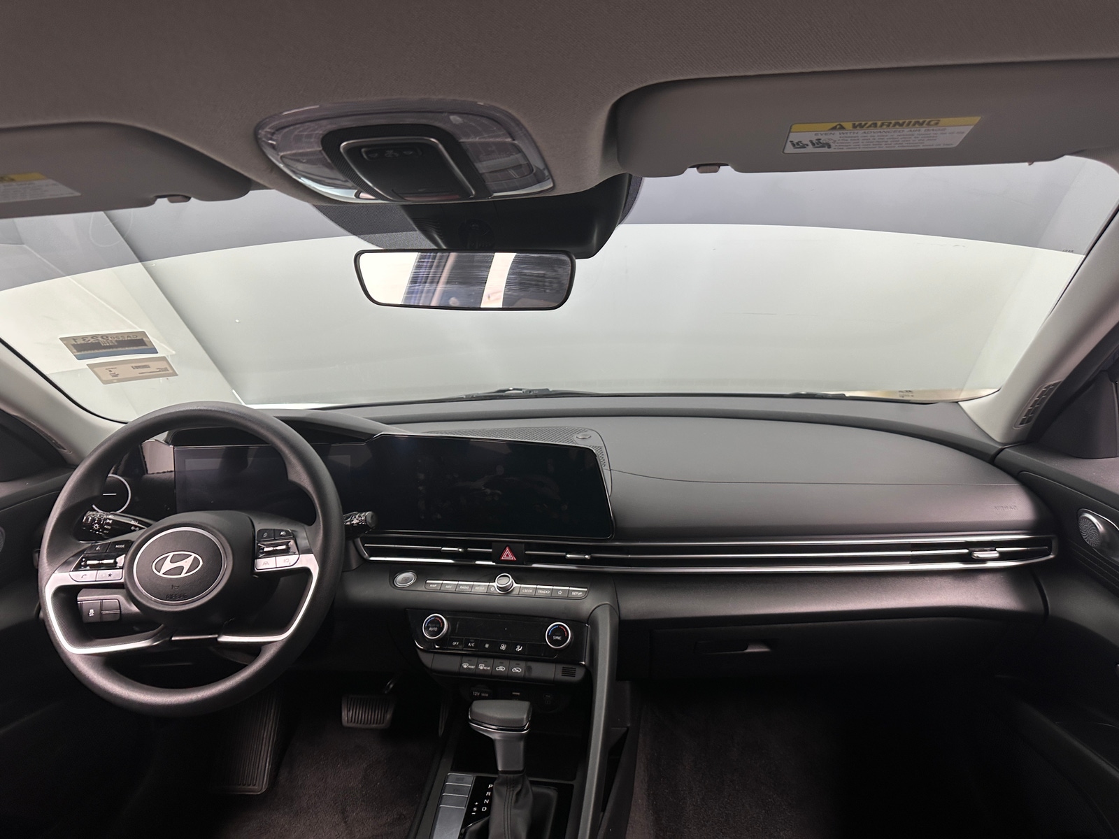 Thumbnail: 2024 Hyundai Elantra - 3