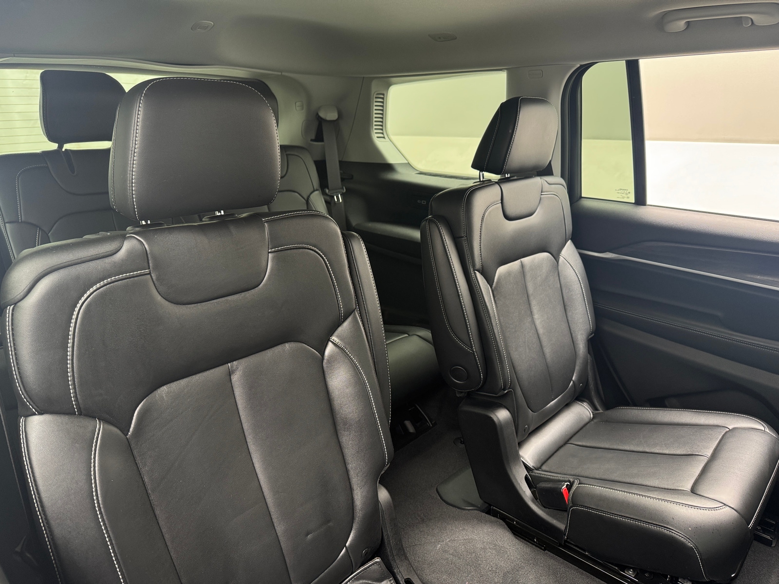 Thumbnail: 2021 Jeep Grand Cherokee L - 6