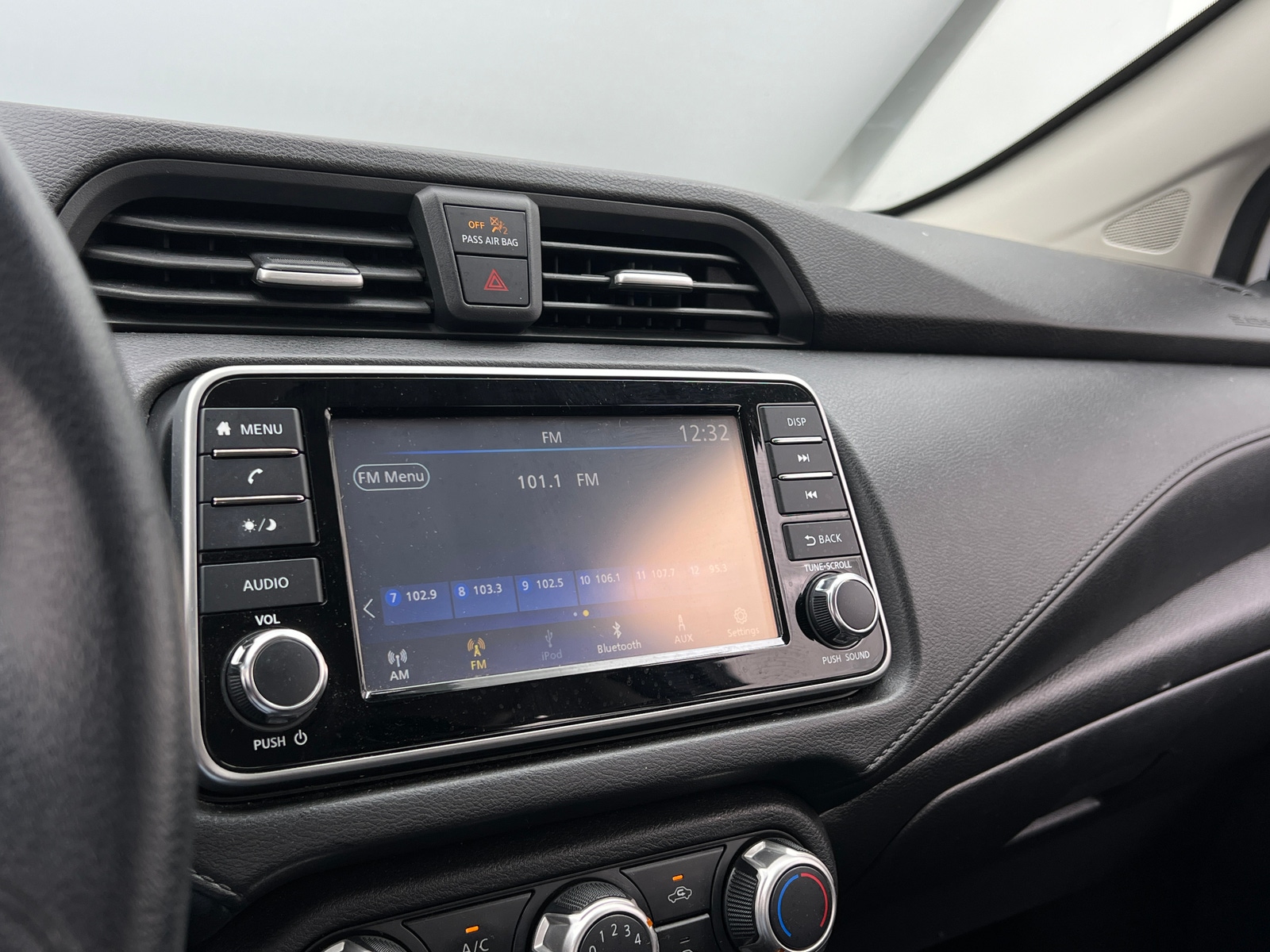 Thumbnail: 2020 Nissan Versa - 4