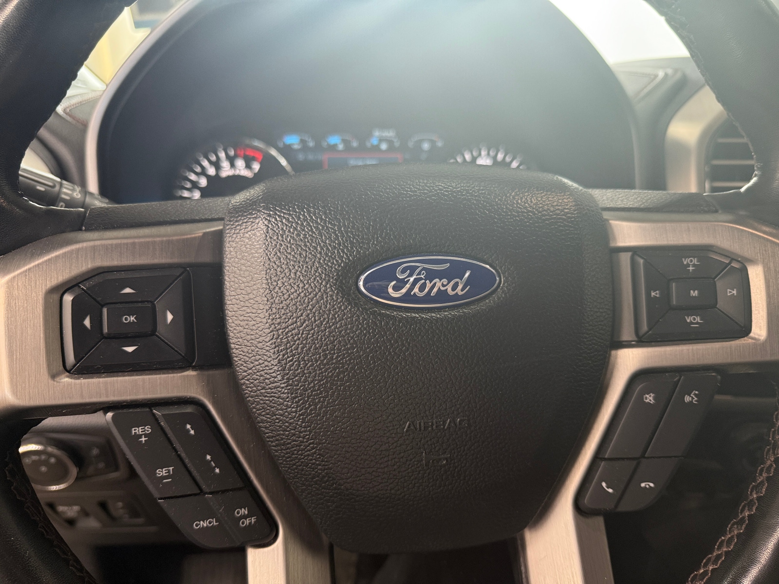 Thumbnail: 2019 Ford Econoline - 4