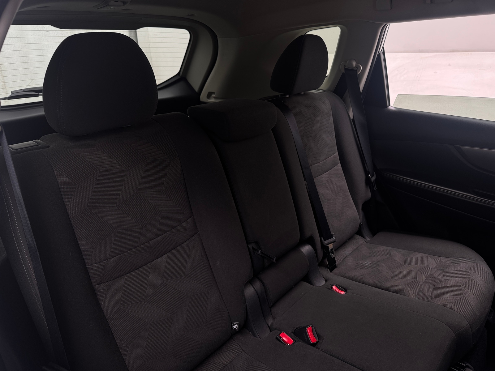 Thumbnail: 2016 Nissan Rogue - 6