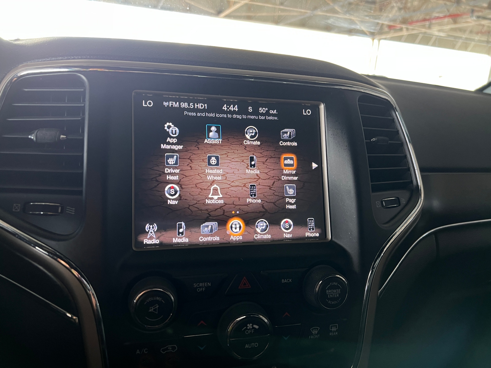 Thumbnail: 2015 Jeep Grand Cherokee - 3