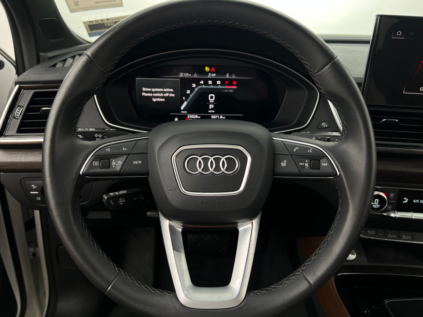 Thumbnail: 2023 Audi Q5 - 4