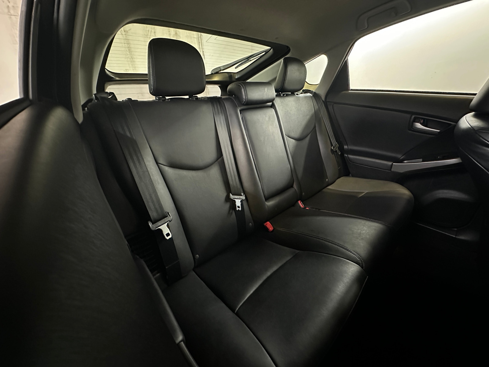 Thumbnail: 2015 Toyota Prius - 6