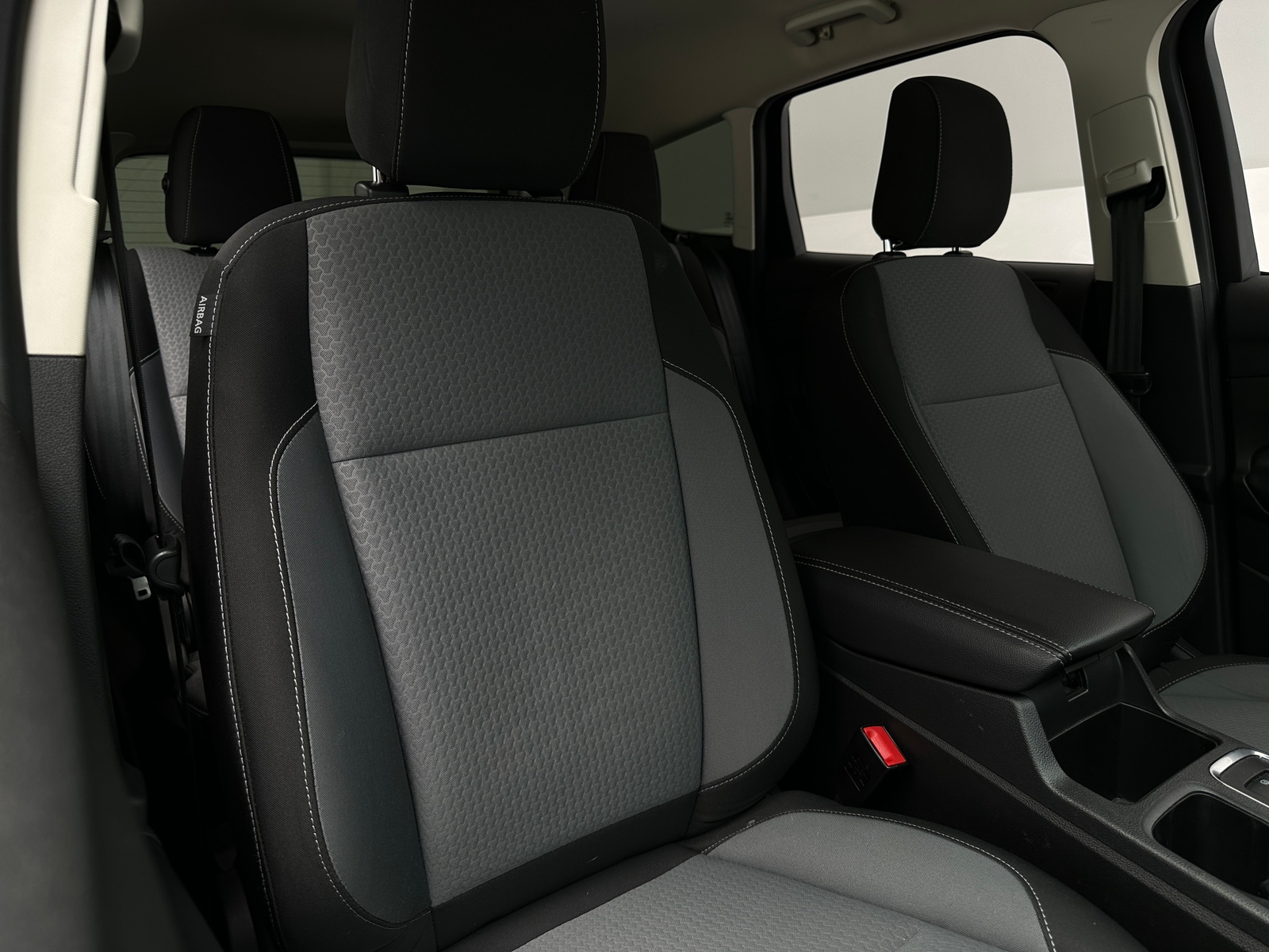 Thumbnail: 2019 Ford Escape - 2