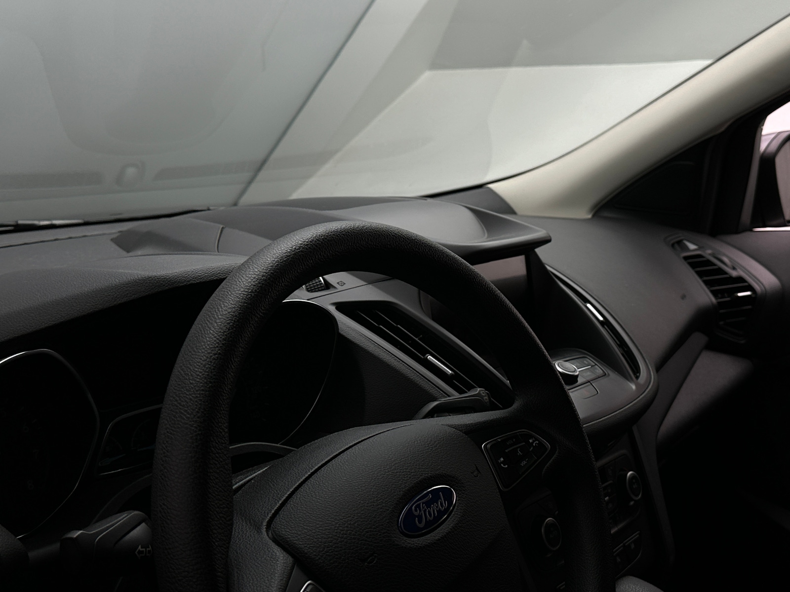 Thumbnail: 2019 Ford Escape - 3