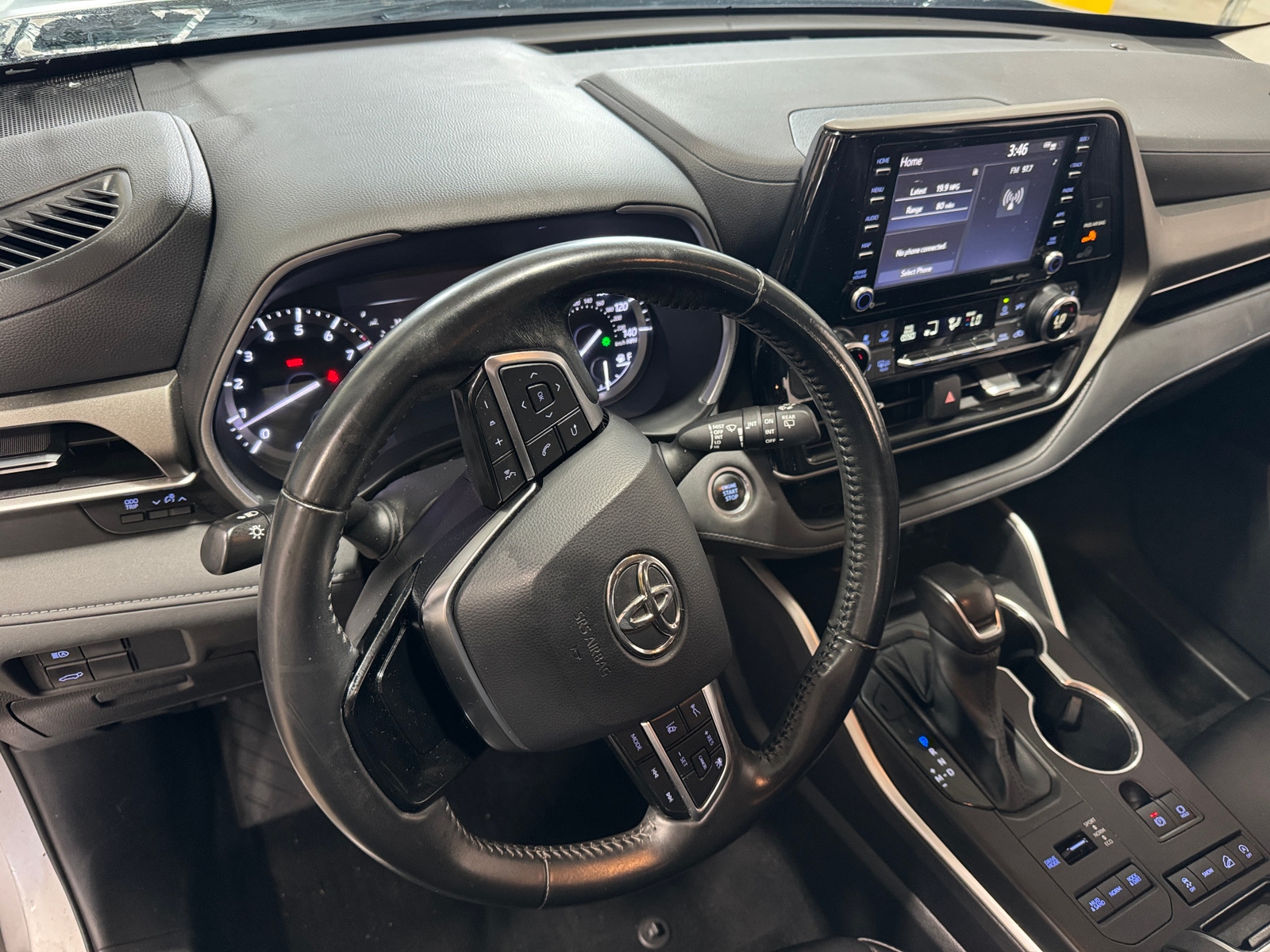 Thumbnail: 2021 Toyota Highlander - 2