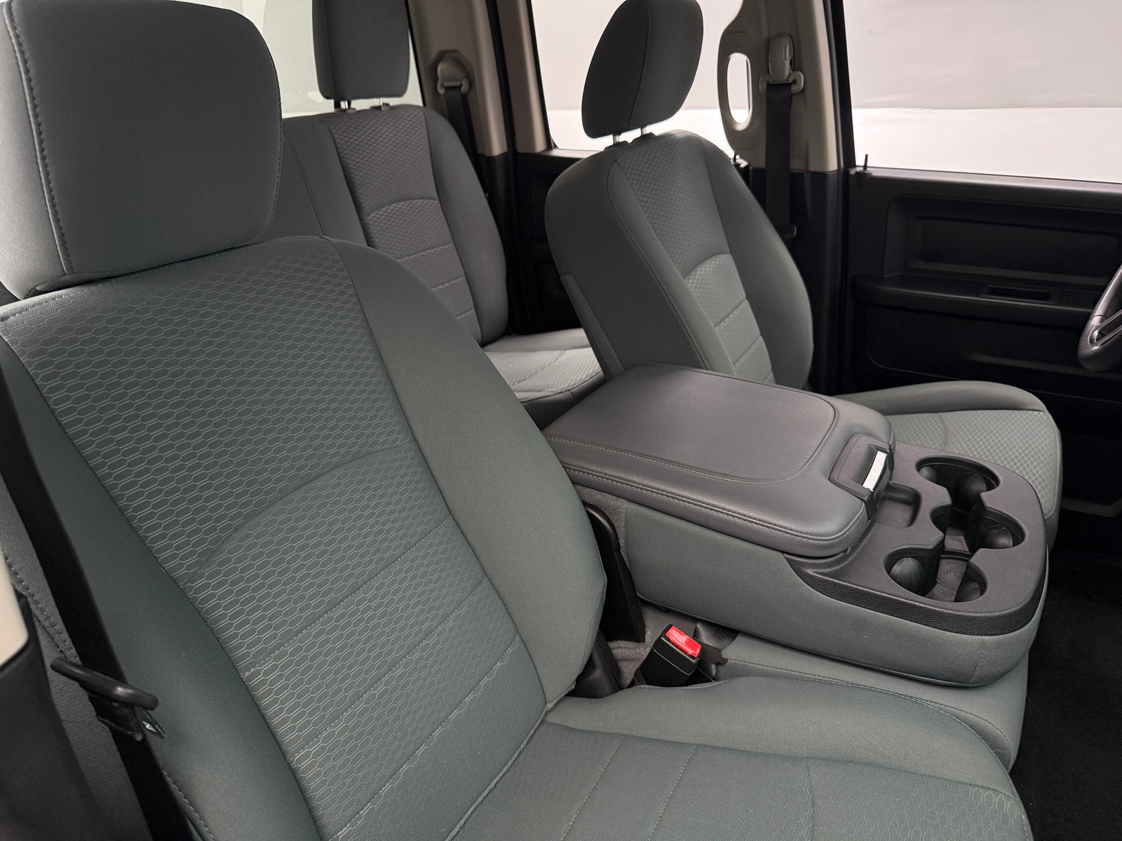 Thumbnail: 2019 RAM 1500 Classic - 2