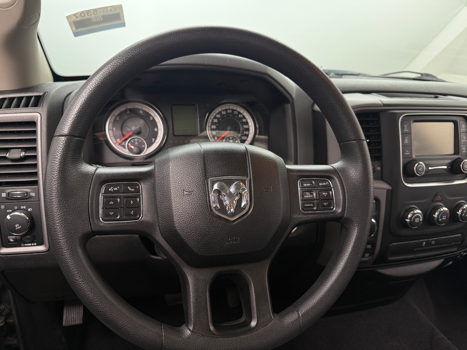 Thumbnail: 2019 RAM 1500 Classic - 5