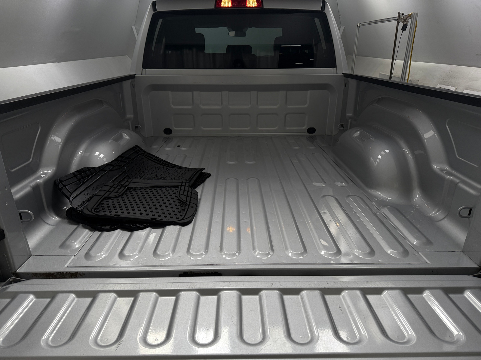 Thumbnail: 2019 RAM 1500 Classic - 7