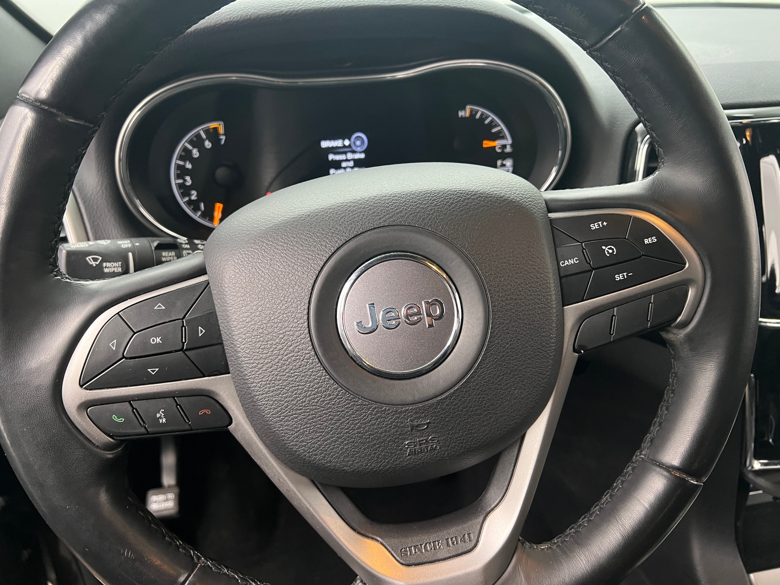 Thumbnail: 2019 Jeep Grand Cherokee - 4