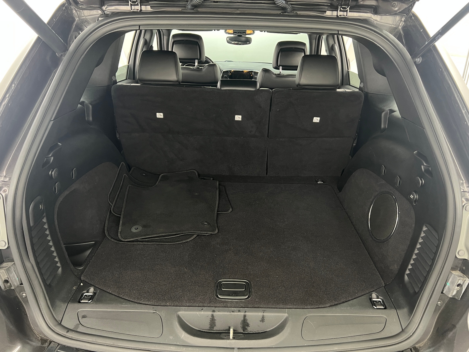 Thumbnail: 2019 Jeep Grand Cherokee - 6