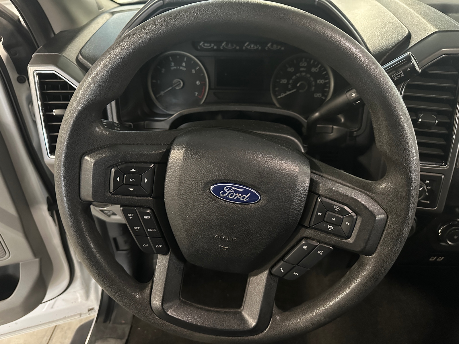 Thumbnail: 2020 Ford Econoline - 5