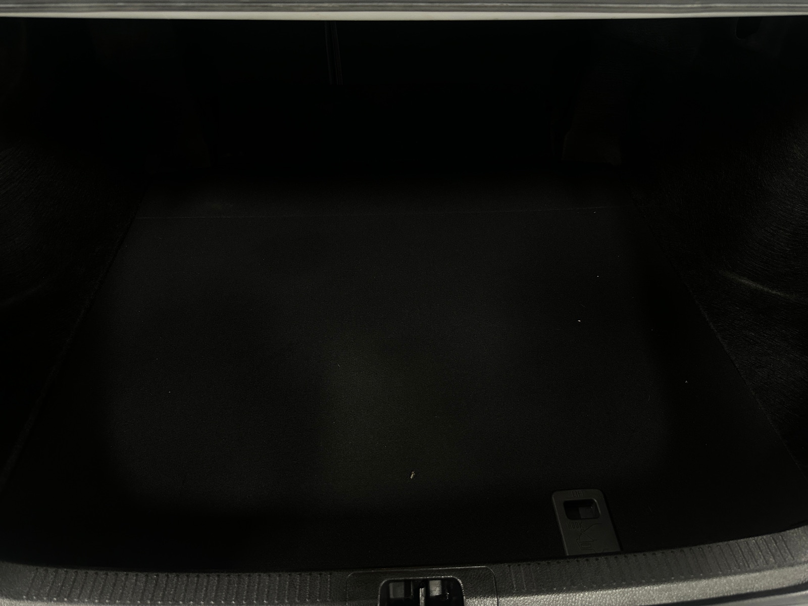Thumbnail: 2019 Toyota Camry - 7