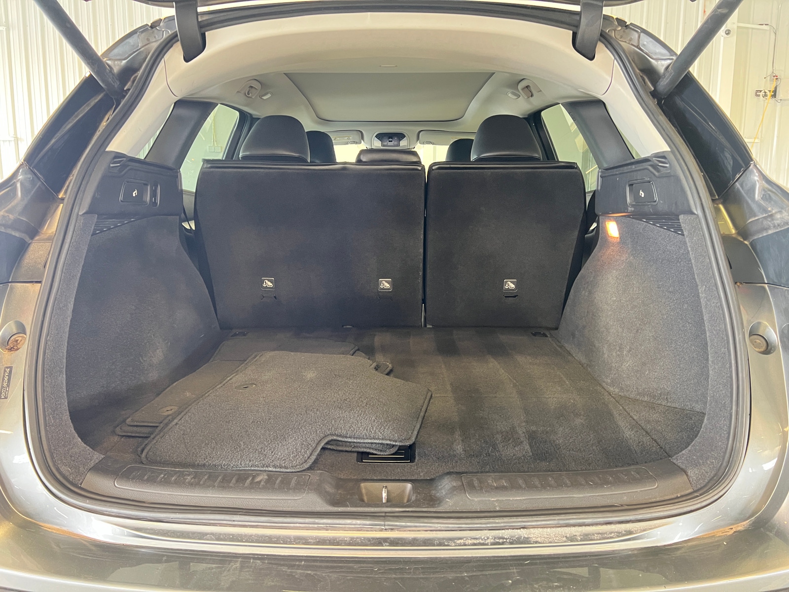 Thumbnail: 2019 INFINITI QX50 - 6