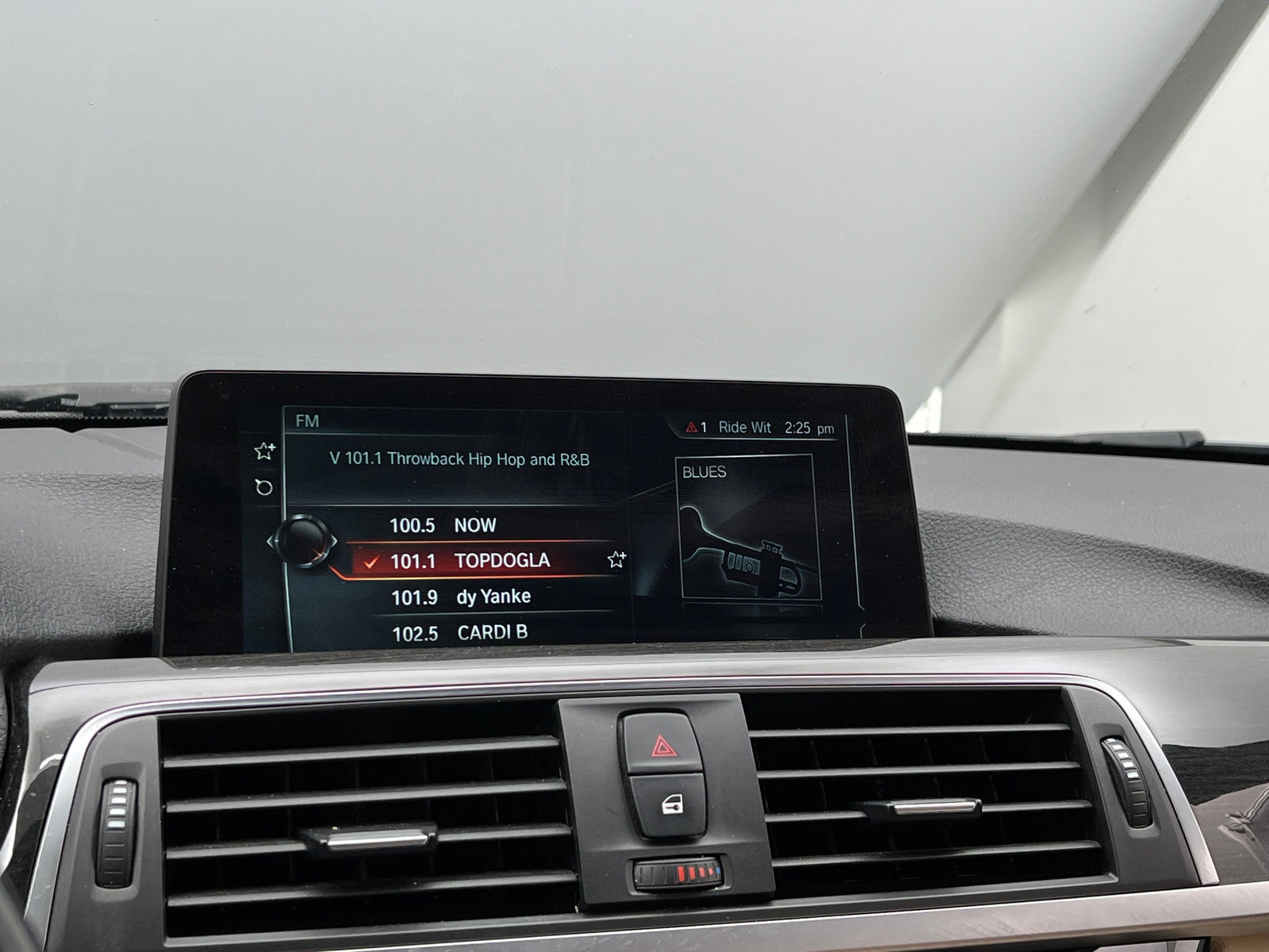 Thumbnail: 2017 BMW 3 Series - 4