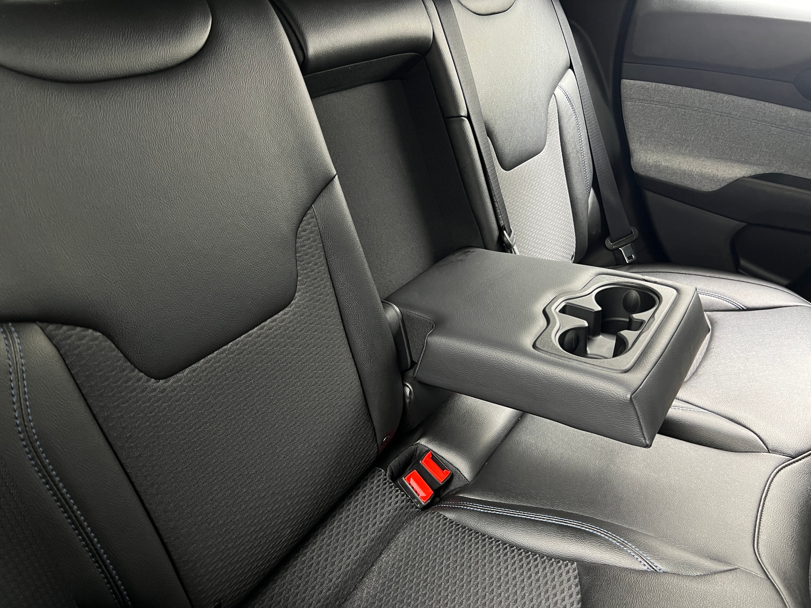 Thumbnail: 2024 Jeep Compass - 6