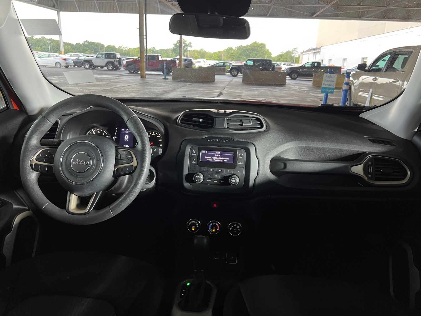 Thumbnail: 2017 Jeep Renegade - 3