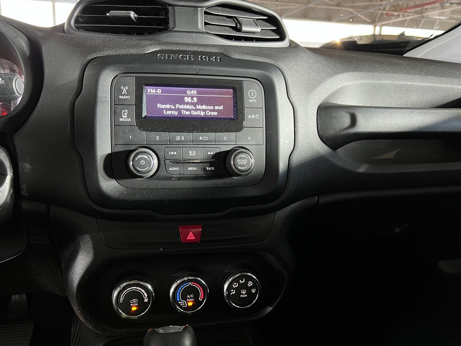 Thumbnail: 2017 Jeep Renegade - 4