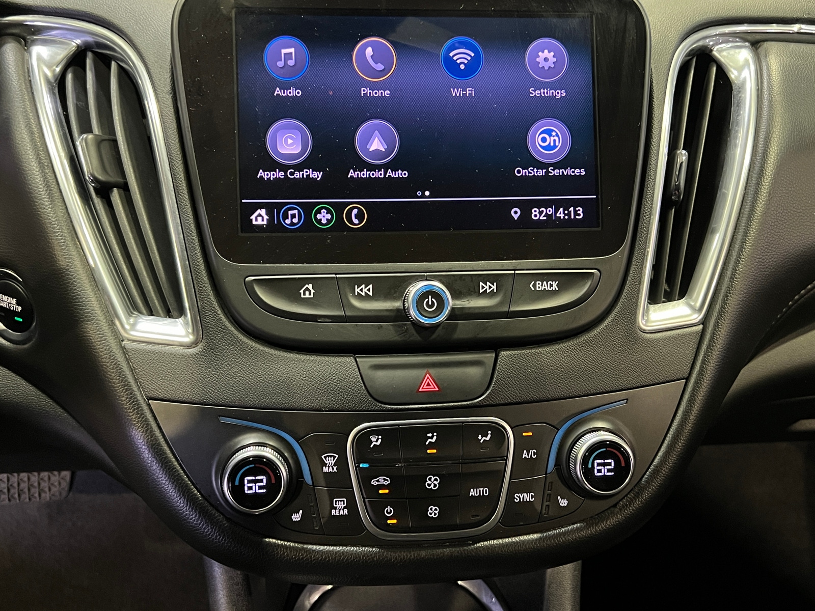Thumbnail: 2019 Chevrolet Malibu - 3