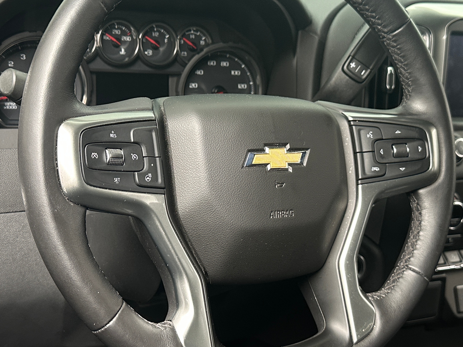 Thumbnail: 2021 Chevrolet Silverado 1500 - 5