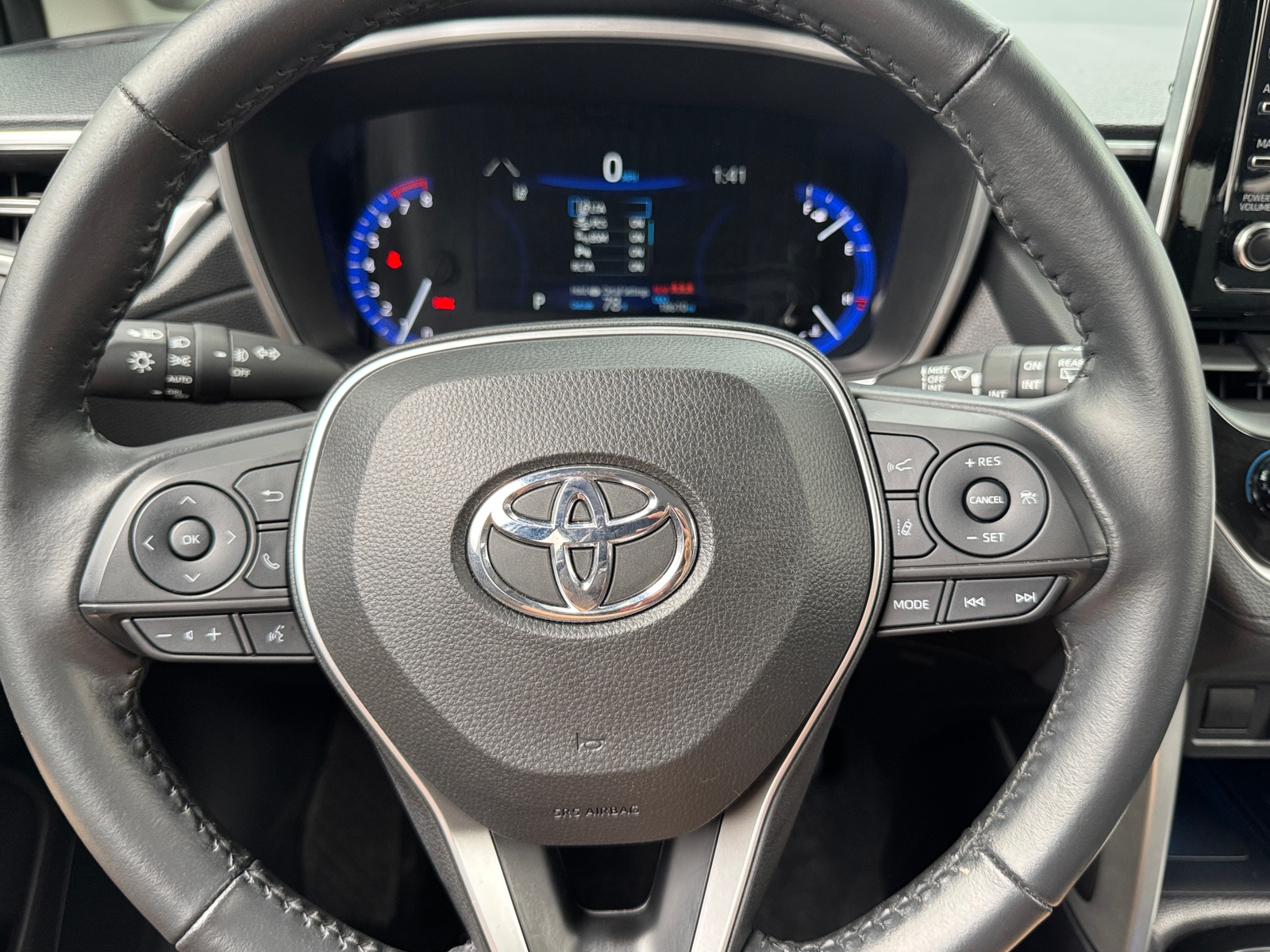 Thumbnail: 2022 Toyota Corolla Cross - 4