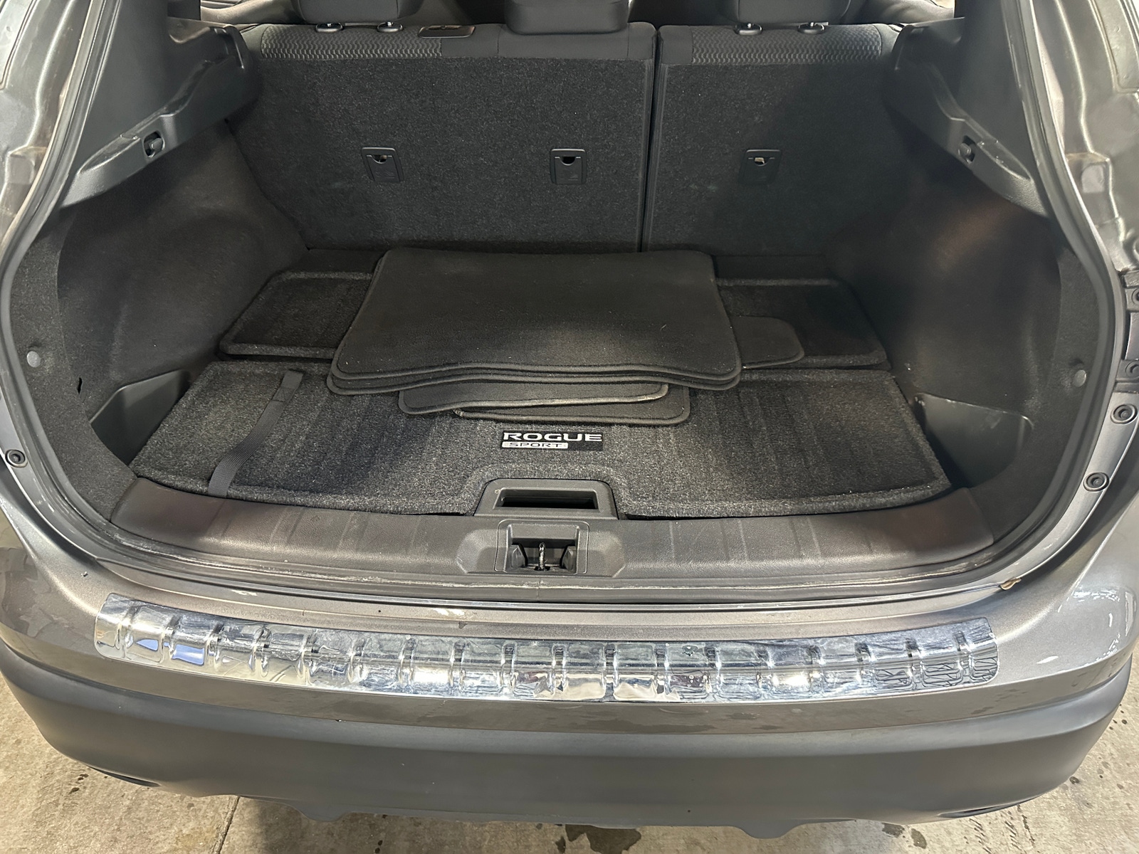 Thumbnail: 2019 Nissan Rogue Sport - 7