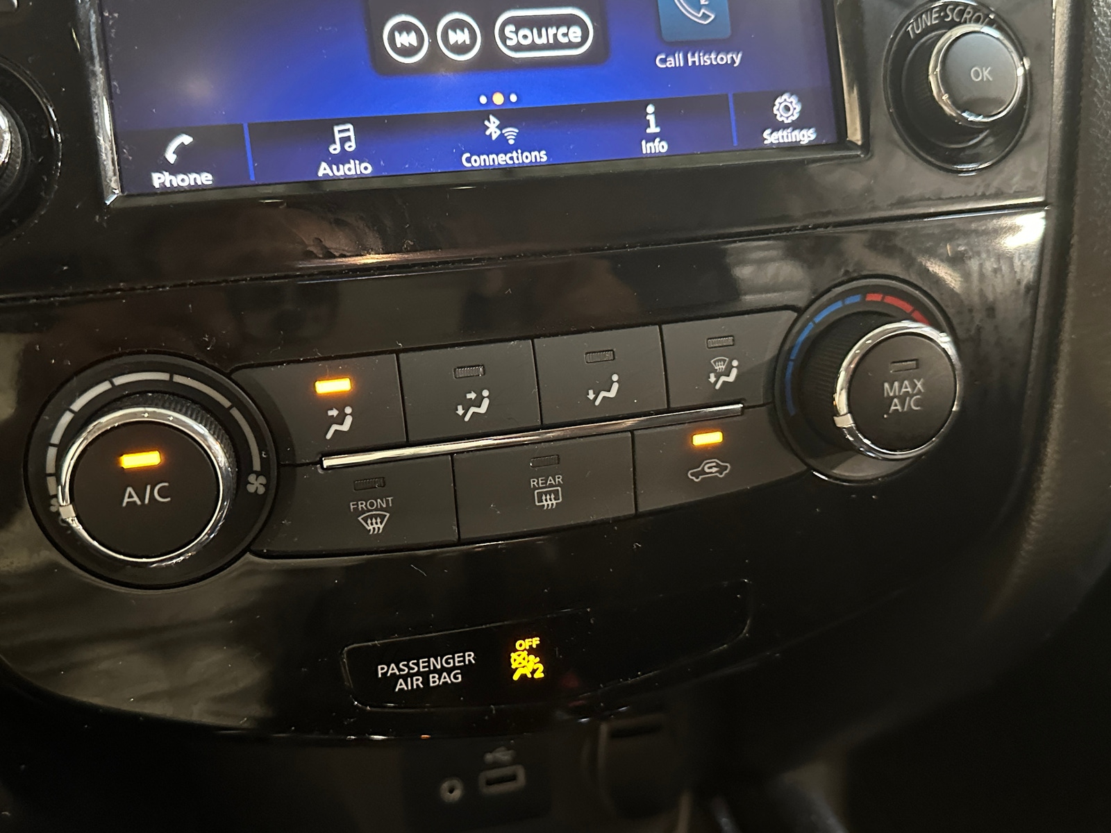 Thumbnail: 2019 Nissan Rogue Sport - 4