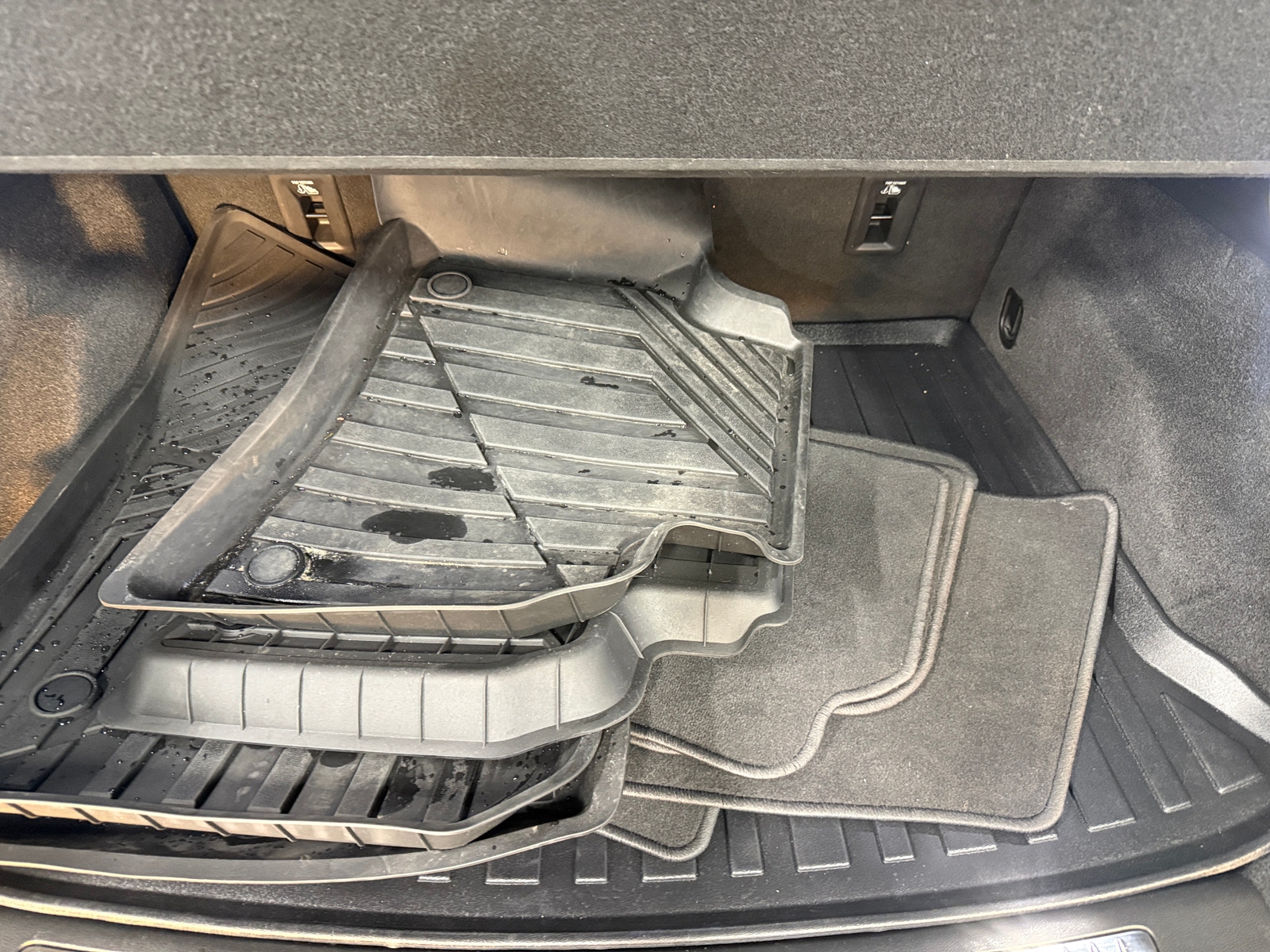 Thumbnail: 2019 Cadillac XT4 - 6