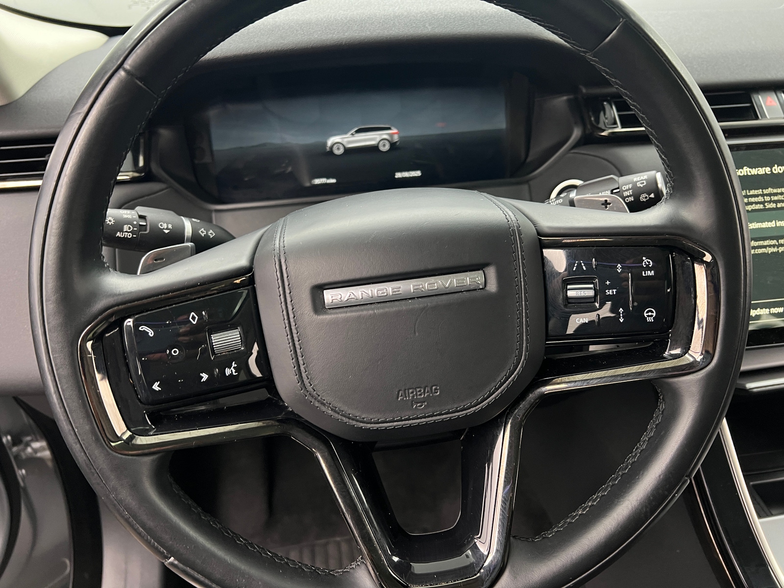 Thumbnail: 2024 Land Rover Range Rover Velar - 4