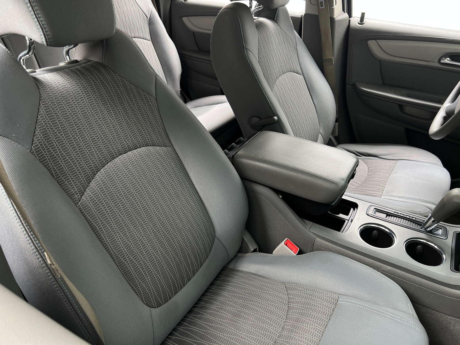 Thumbnail: 2017 Chevrolet Traverse - 2