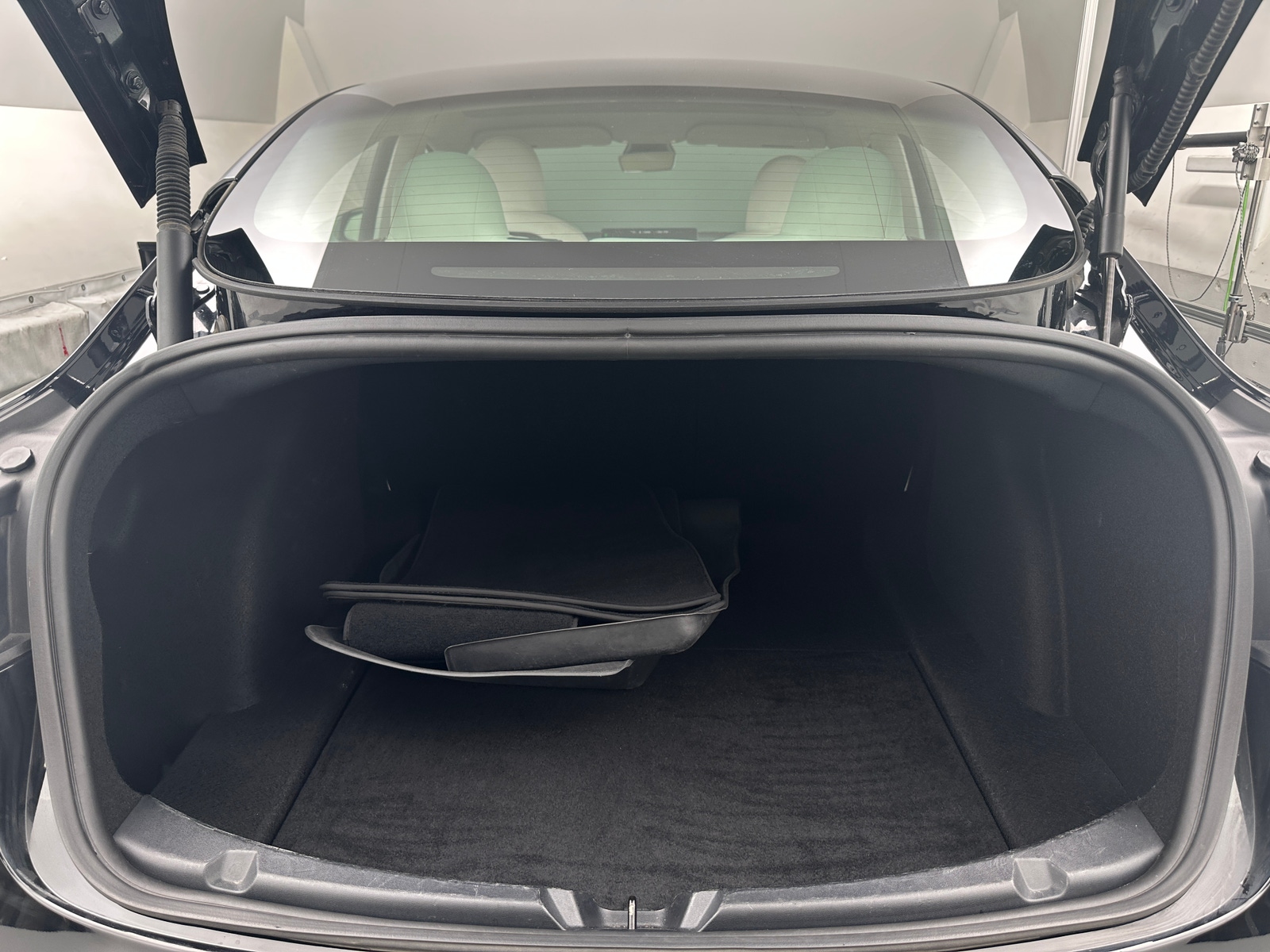 Thumbnail: 2023 Tesla Model 3 - 6