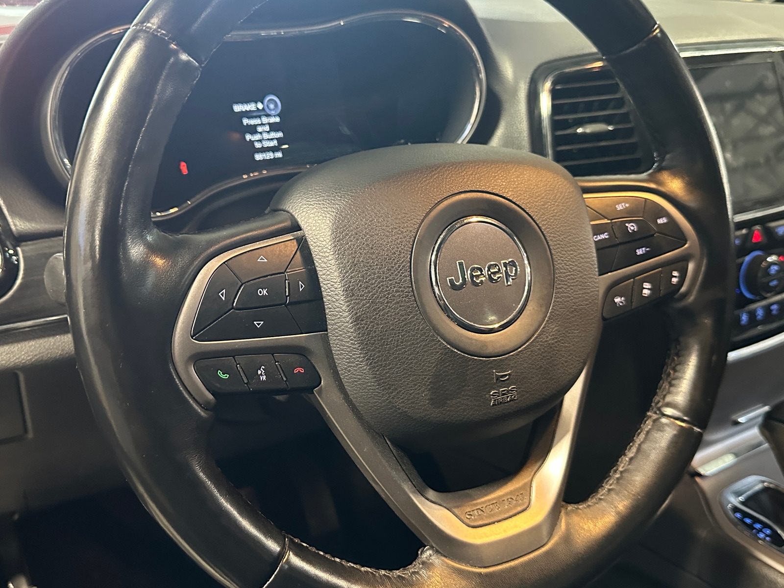 Thumbnail: 2021 Jeep Grand Cherokee - 4