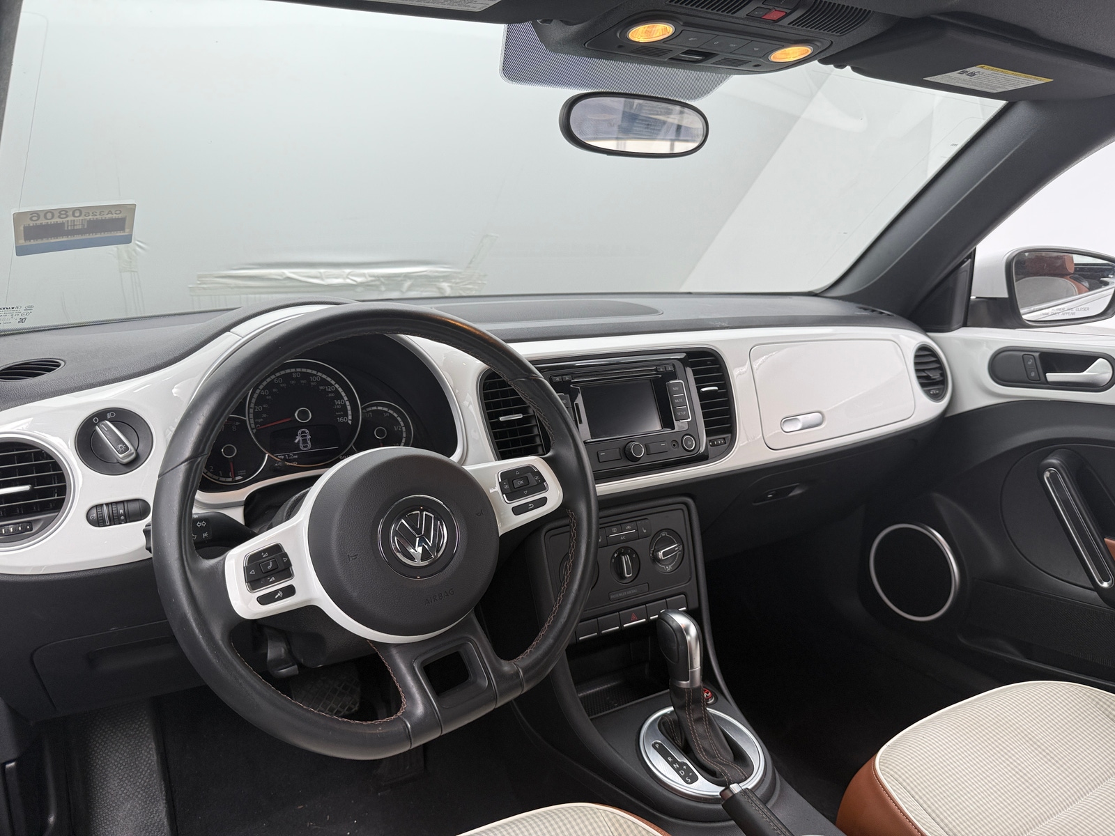 Thumbnail: 2015 Volkswagen Beetle - 3