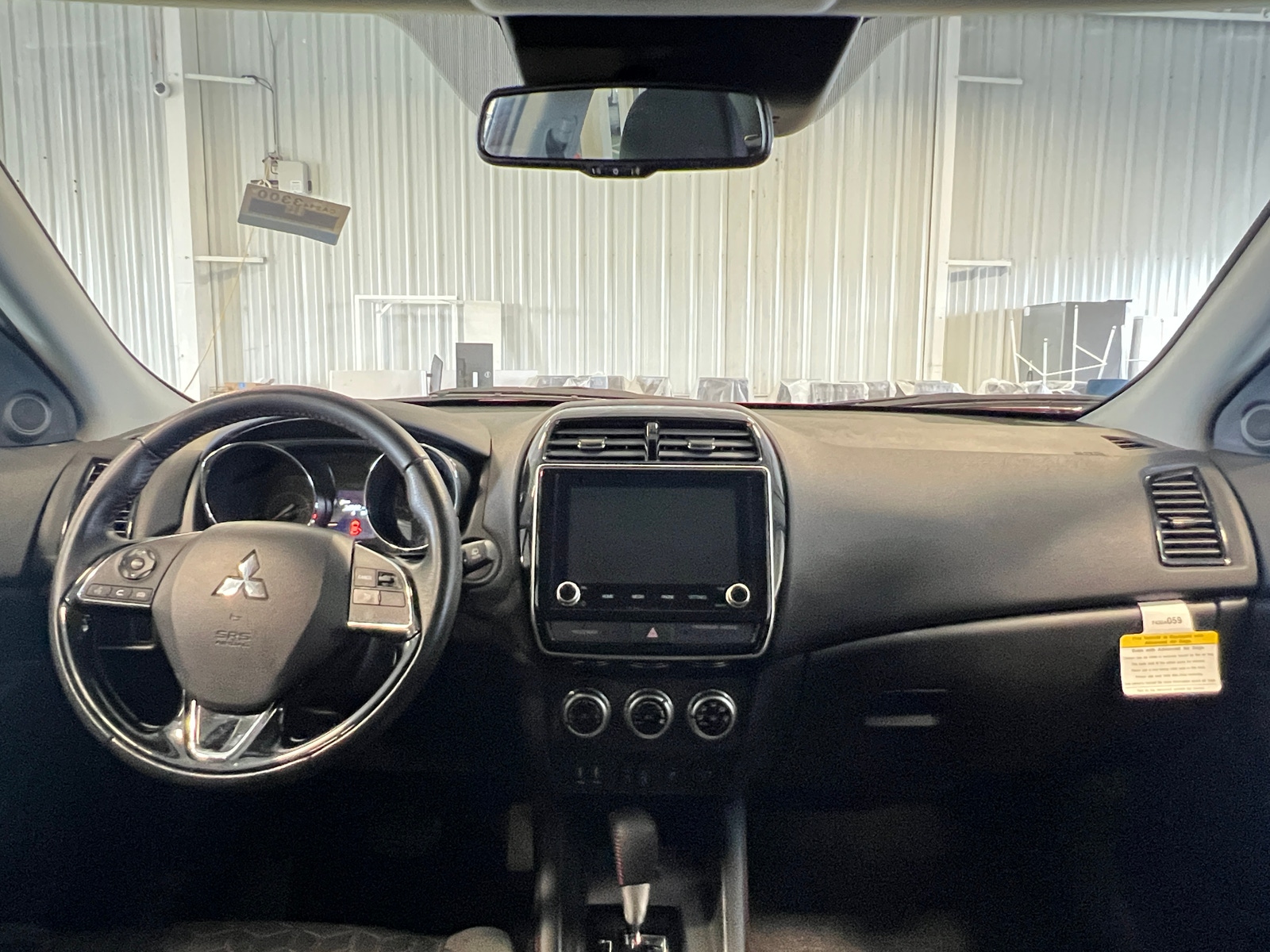 Thumbnail: 2023 Mitsubishi Outlander Sport - 3