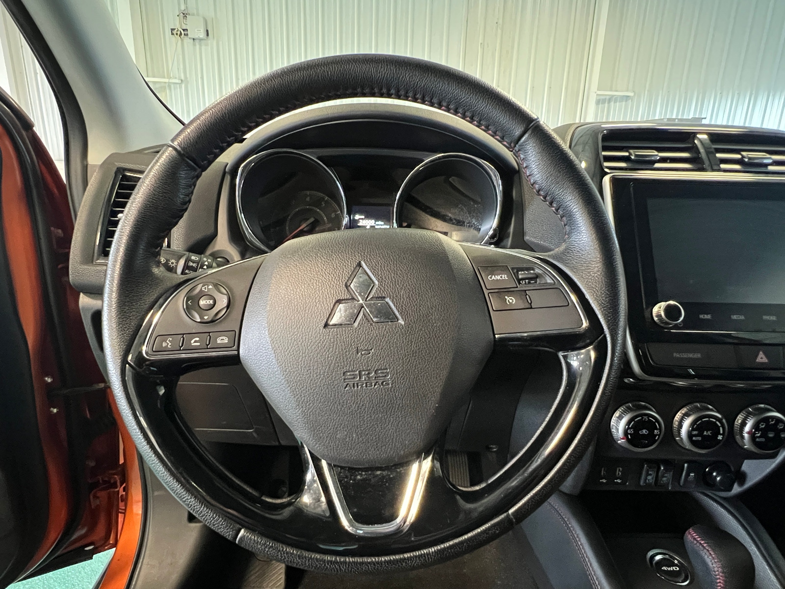 Thumbnail: 2023 Mitsubishi Outlander Sport - 5