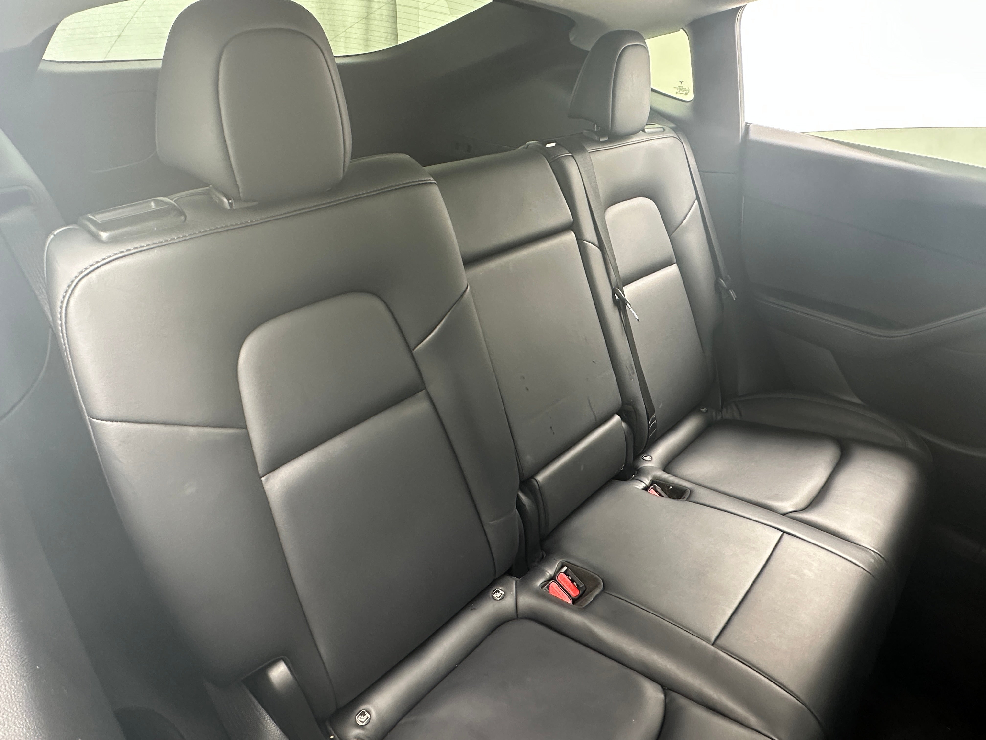 Used 2021 Tesla Model Y Long Range with VIN 5YJYGDEE7MF274250 for sale in Oak Creek, WI