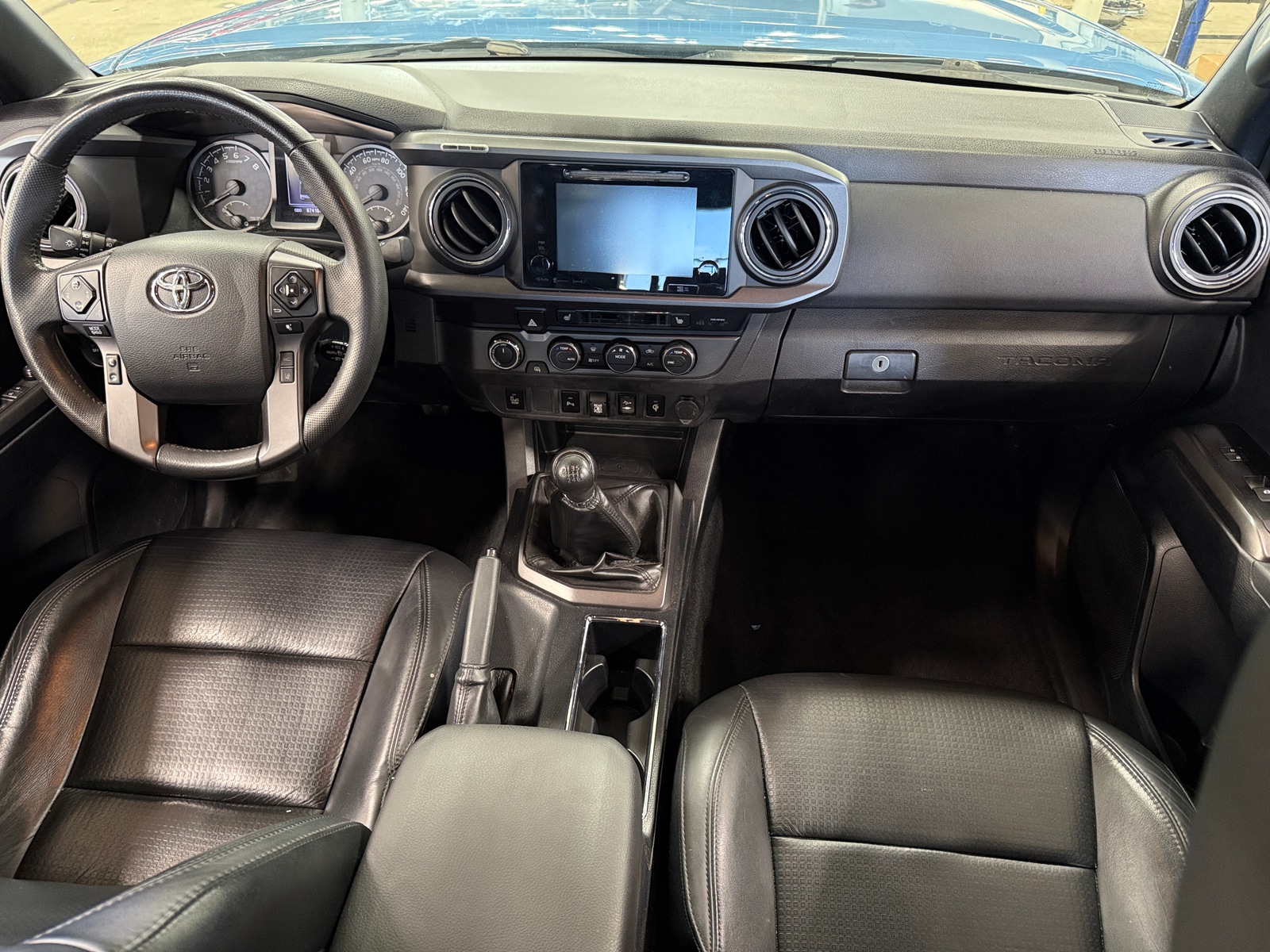 Thumbnail: 2019 Toyota Tacoma - 3
