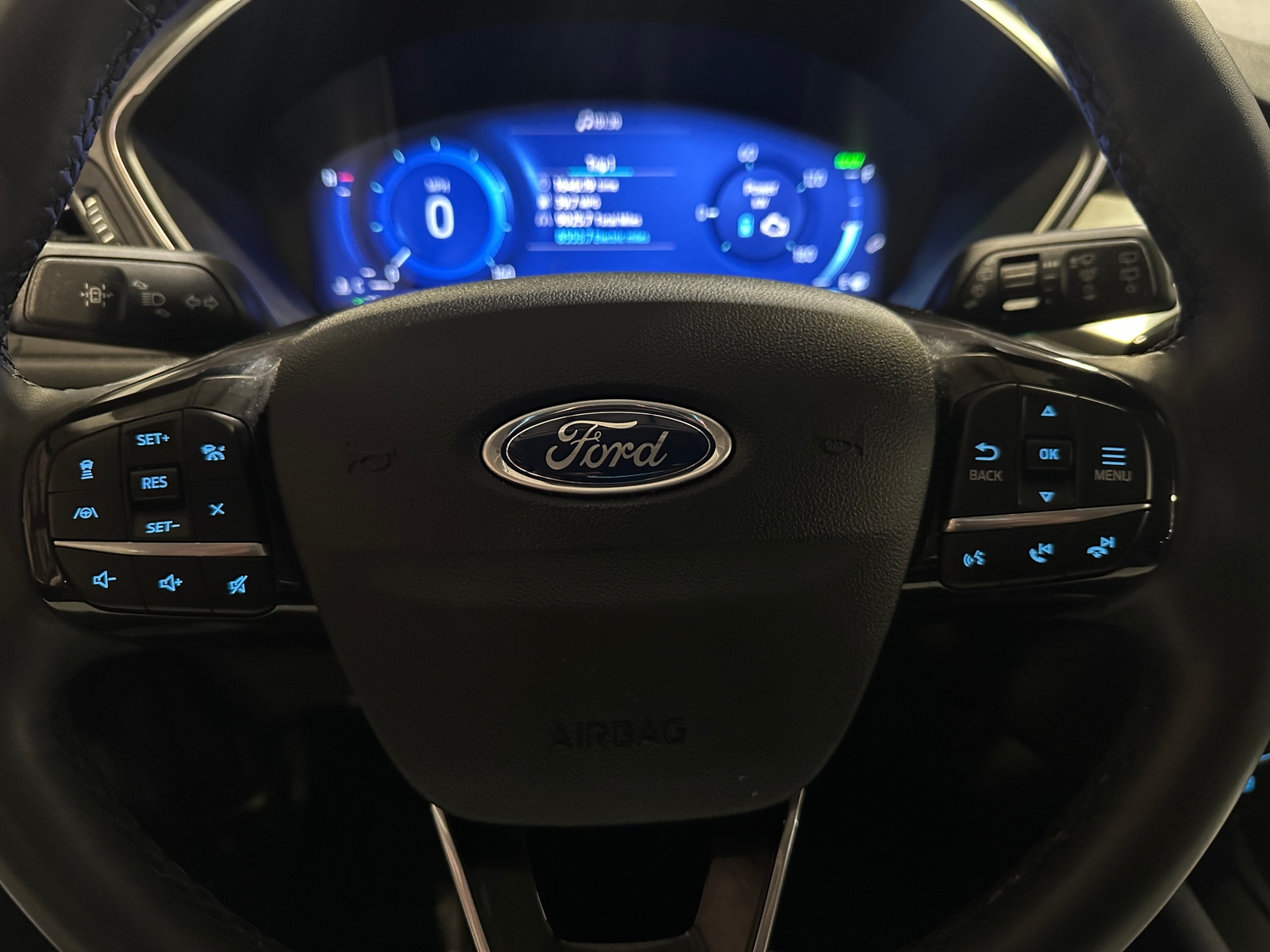 Thumbnail: 2021 Ford Escape - 4