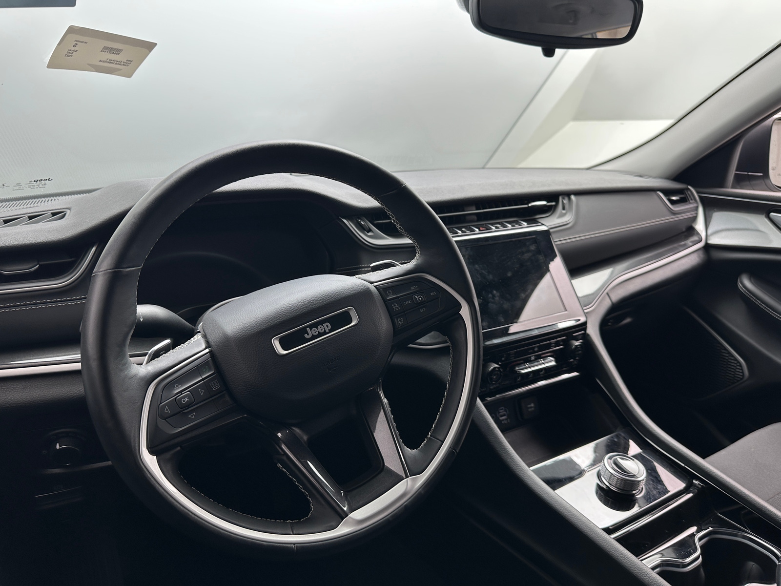 Thumbnail: 2022 Jeep Grand Cherokee L - 3