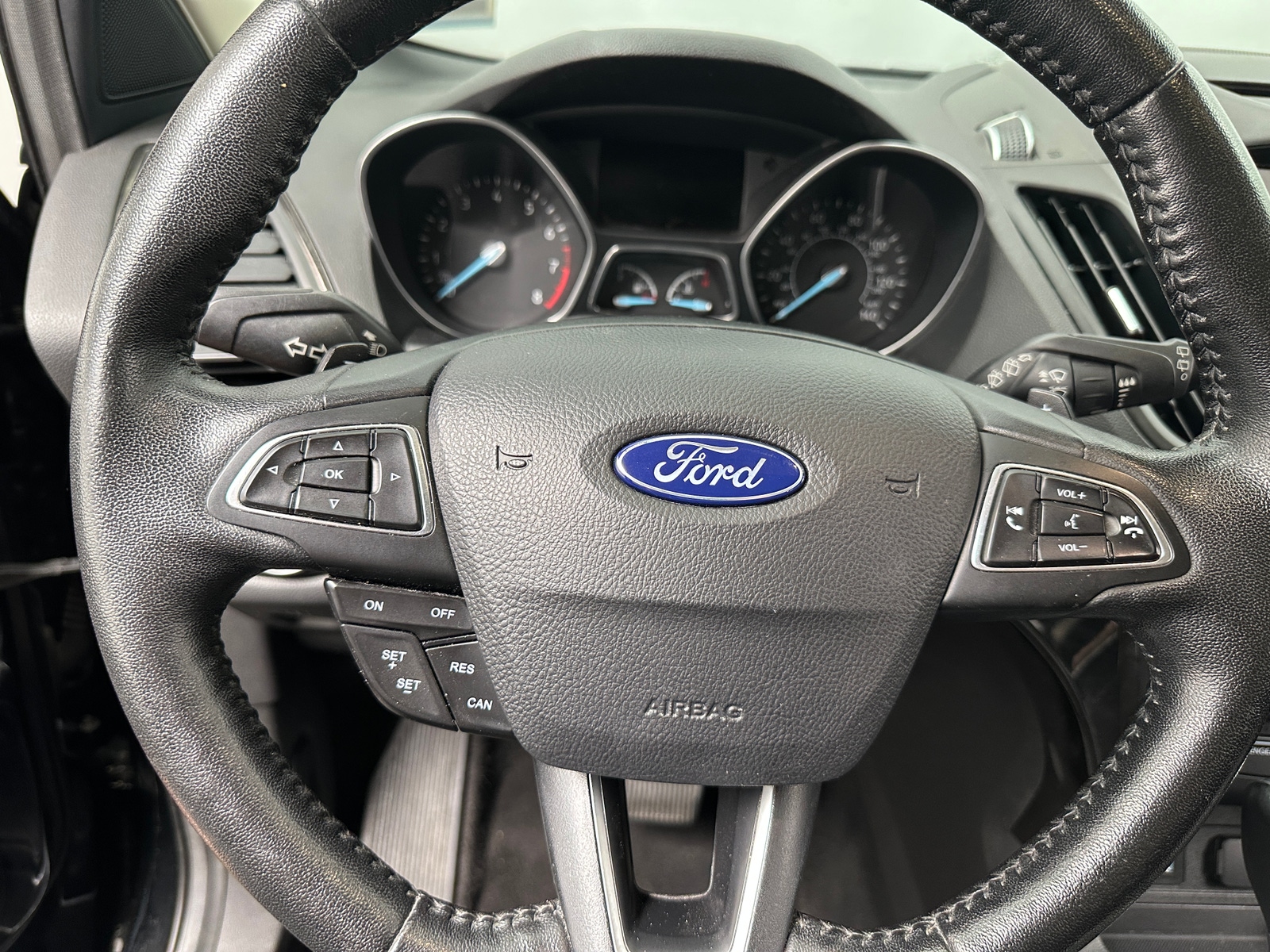 Thumbnail: 2017 Ford Escape - 4