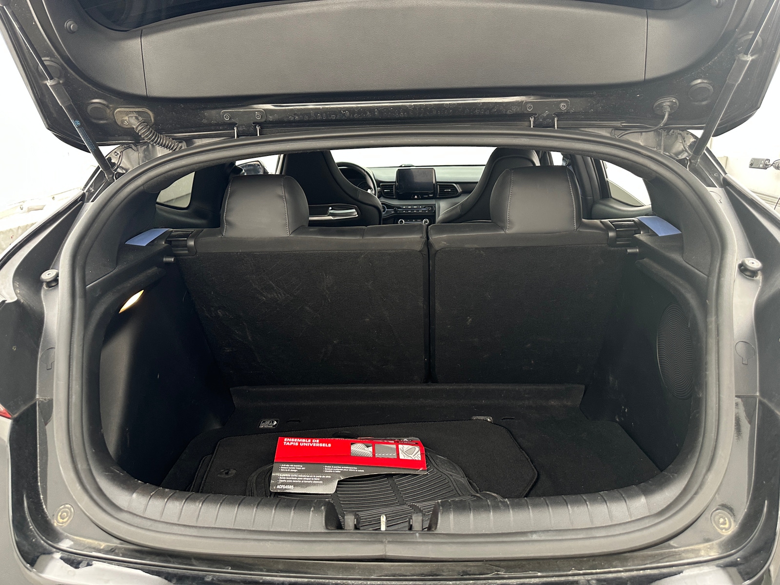 Thumbnail: 2021 Hyundai Veloster - 6