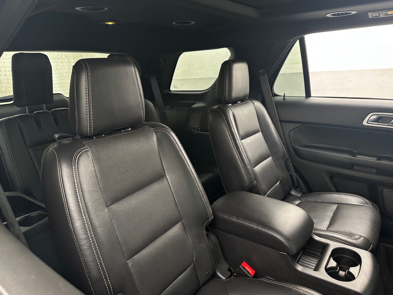 Thumbnail: 2015 Ford Explorer - 5