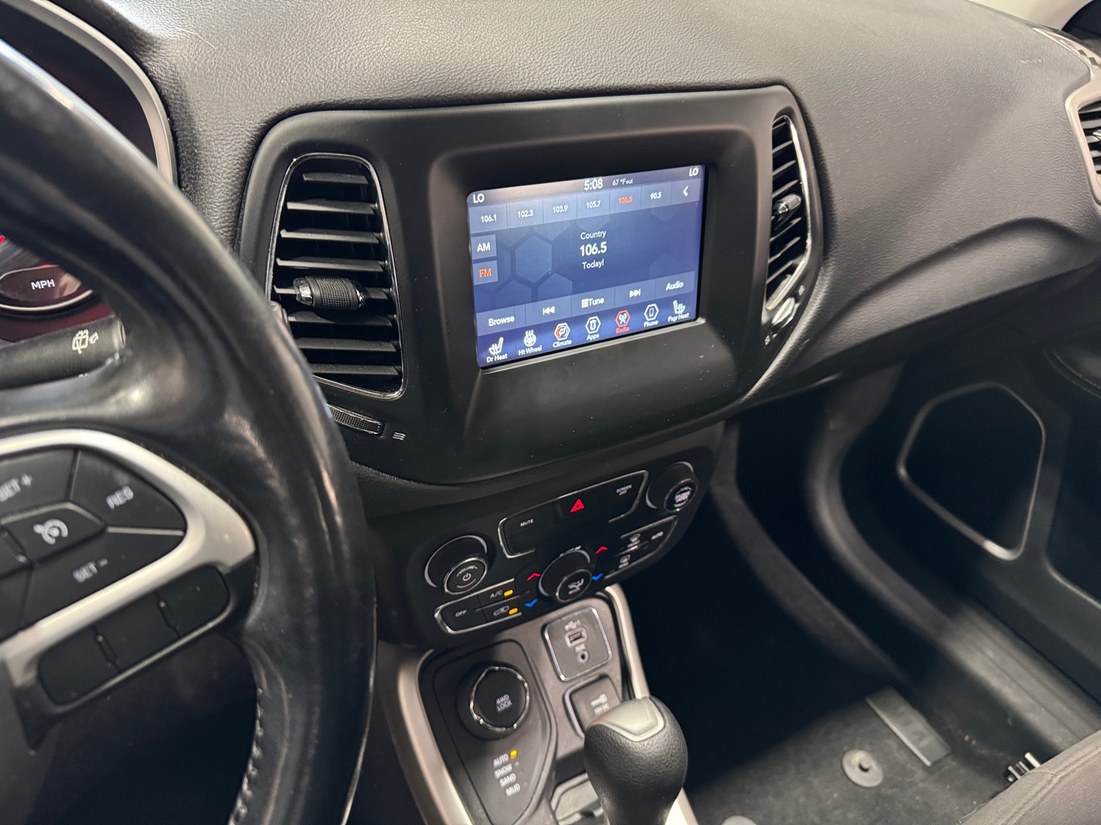 Thumbnail: 2020 Jeep Compass - 4