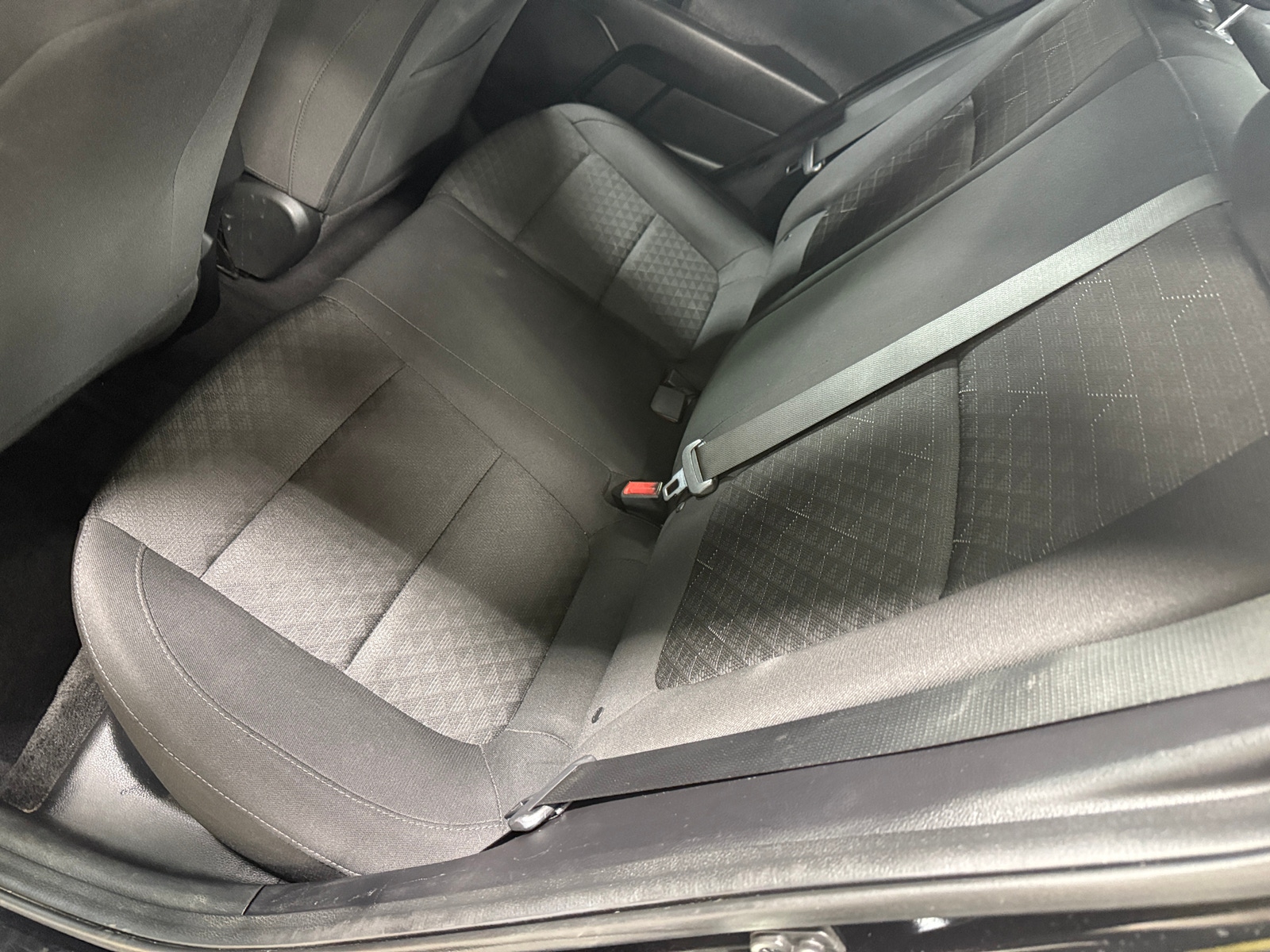 Thumbnail: 2019 Kia Rio - 6