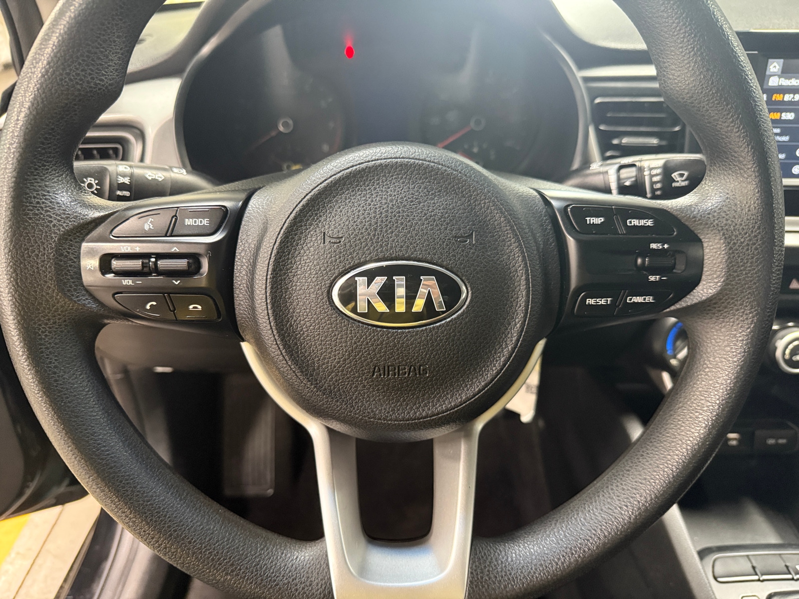 Thumbnail: 2019 Kia Rio - 5