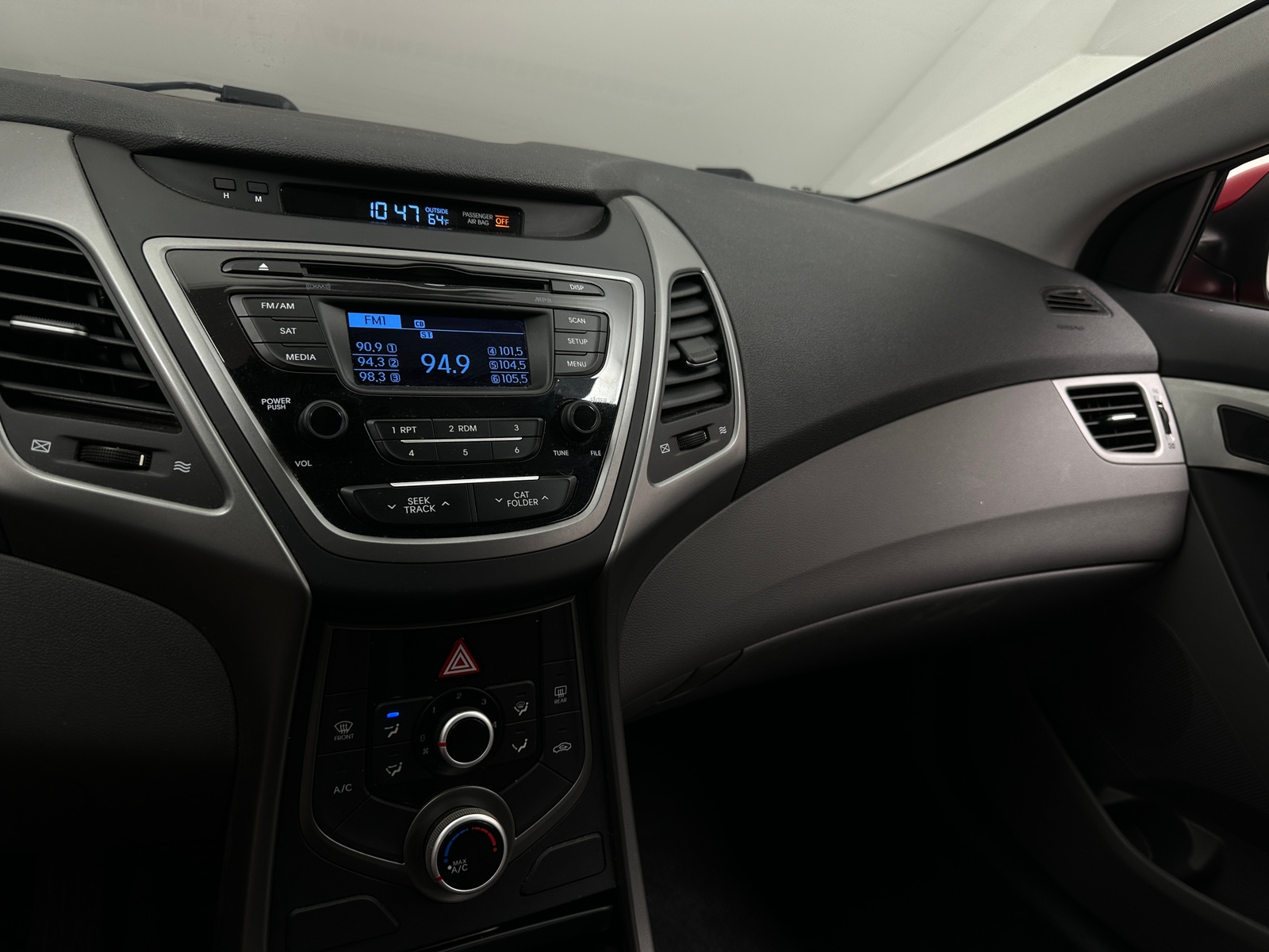 Thumbnail: 2016 Hyundai Elantra - 4