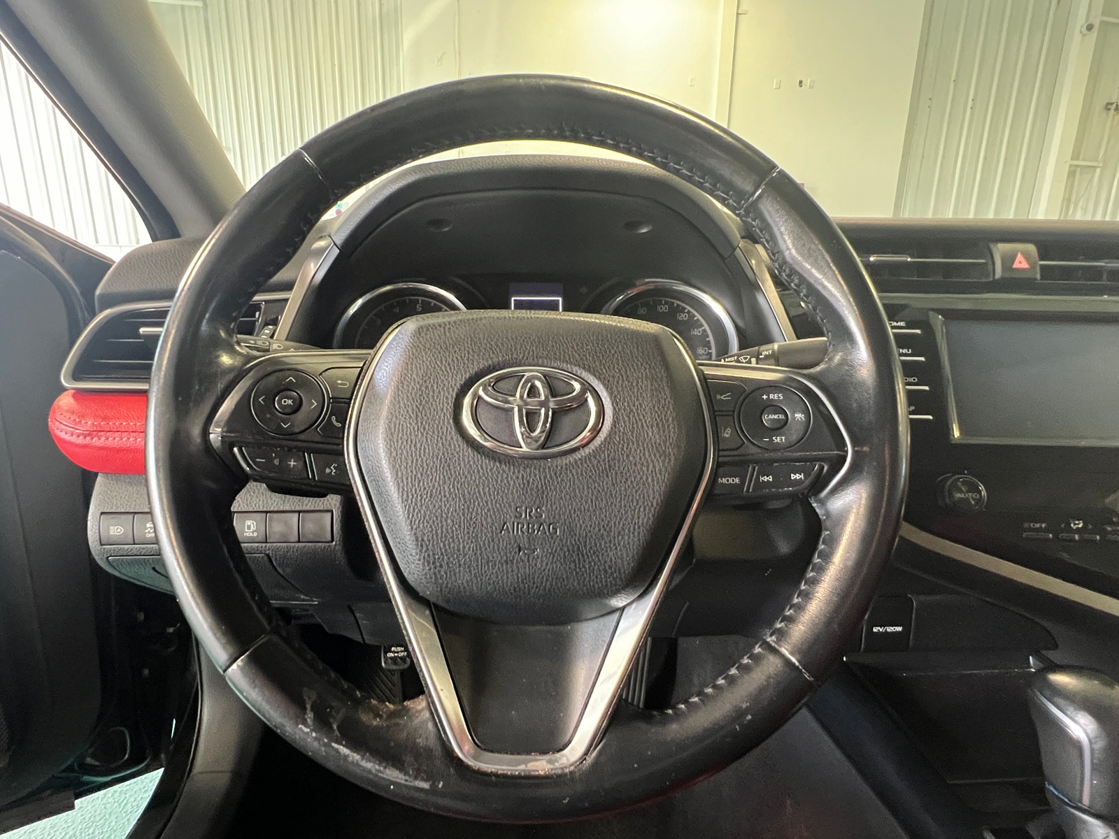 Thumbnail: 2019 Toyota Camry - 4