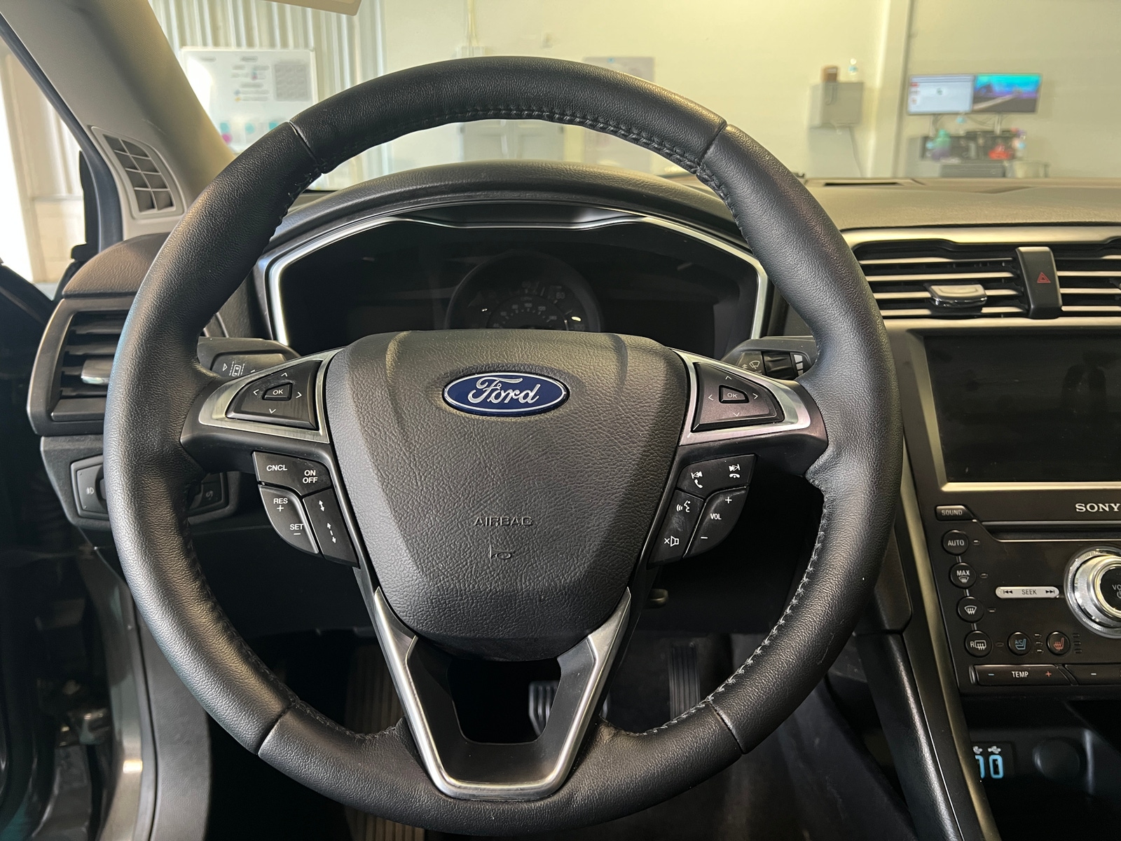 Thumbnail: 2019 Ford Fusion - 4